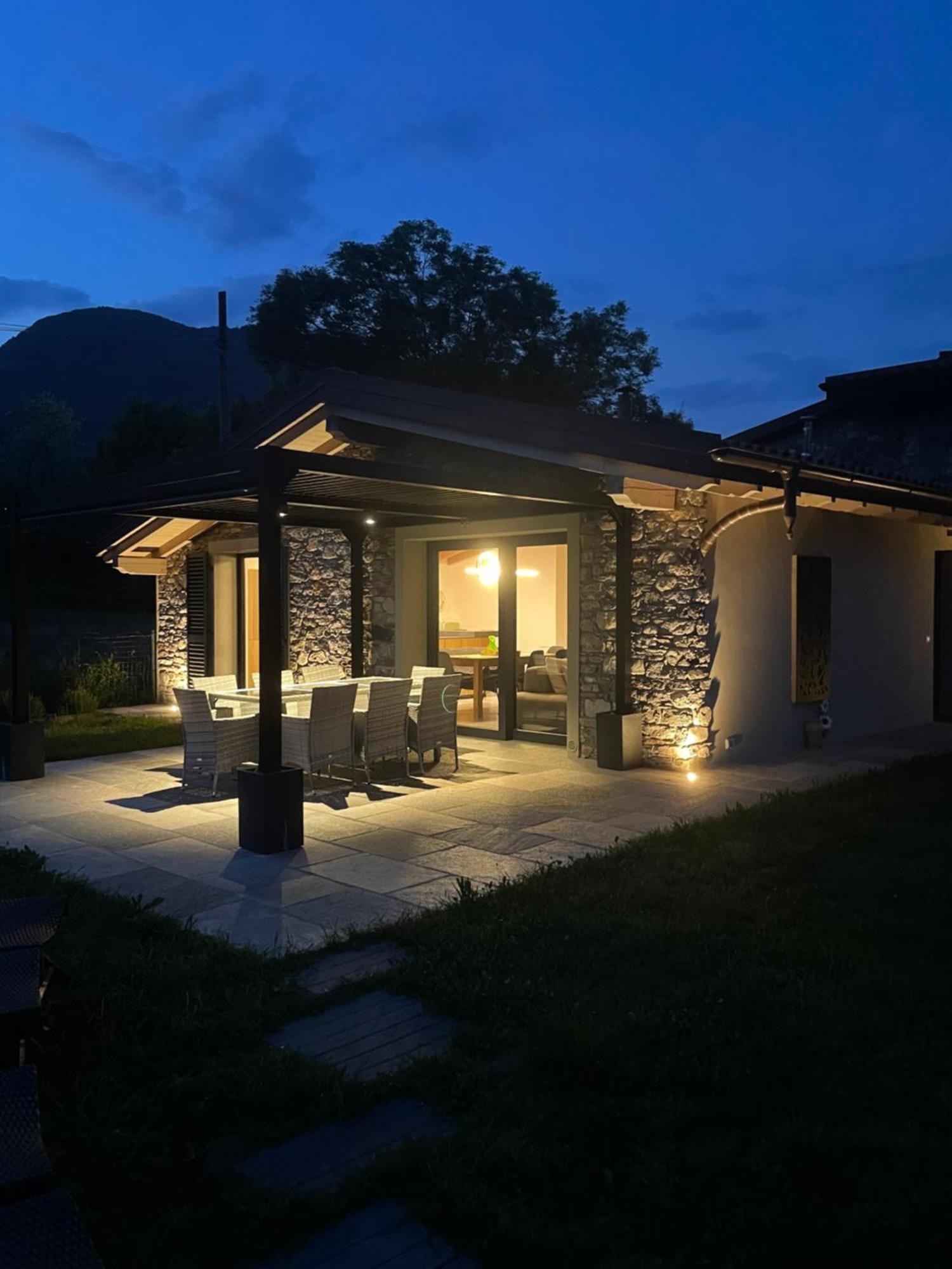 Villa Larius Gravedona Esterno foto